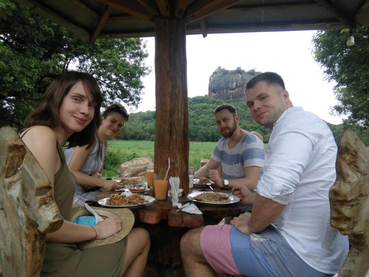 Amaya River Side Homestay Sigiriya Luaran gambar